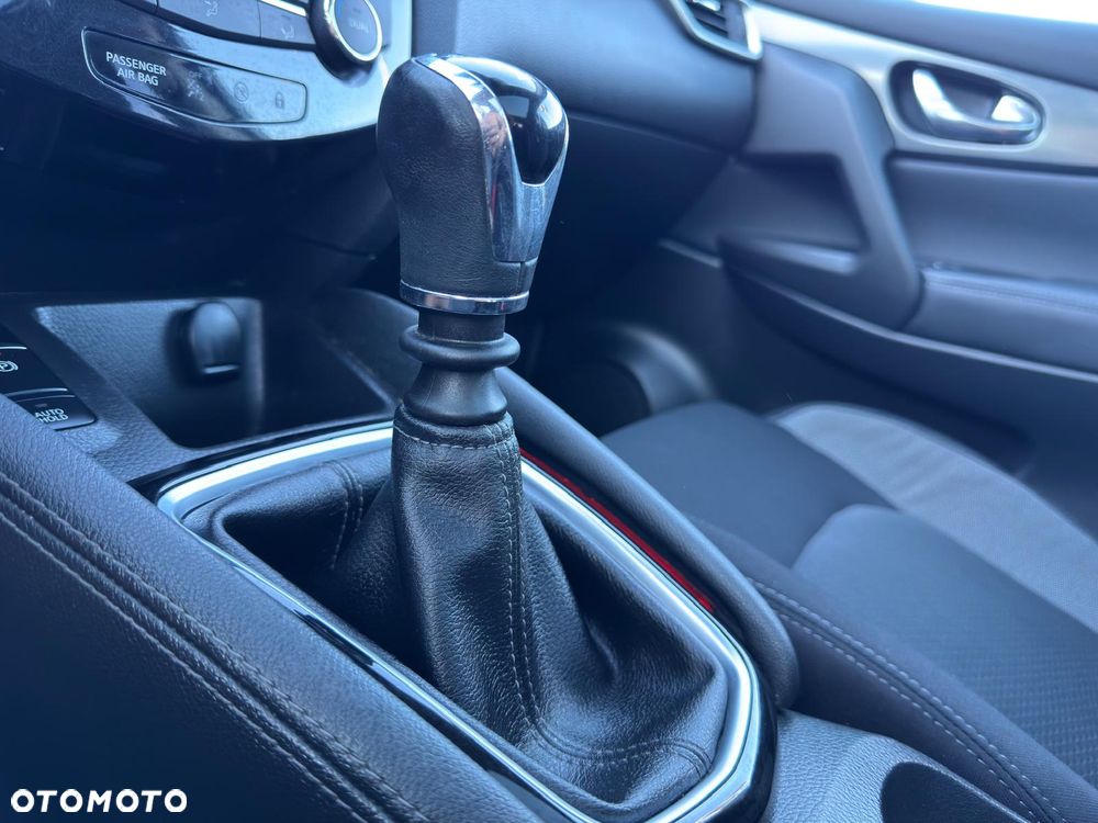 Nissan Qashqai 1.3 DIG-T N-Connecta - 21