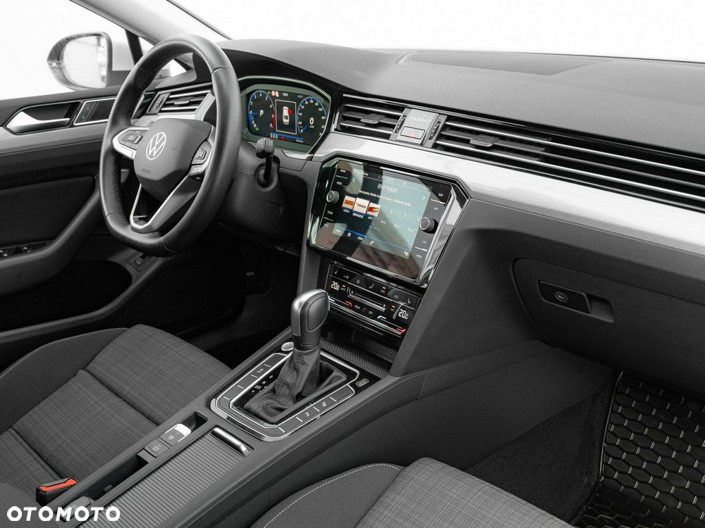 Volkswagen Passat 1.5 TSI EVO Business DSG - 34