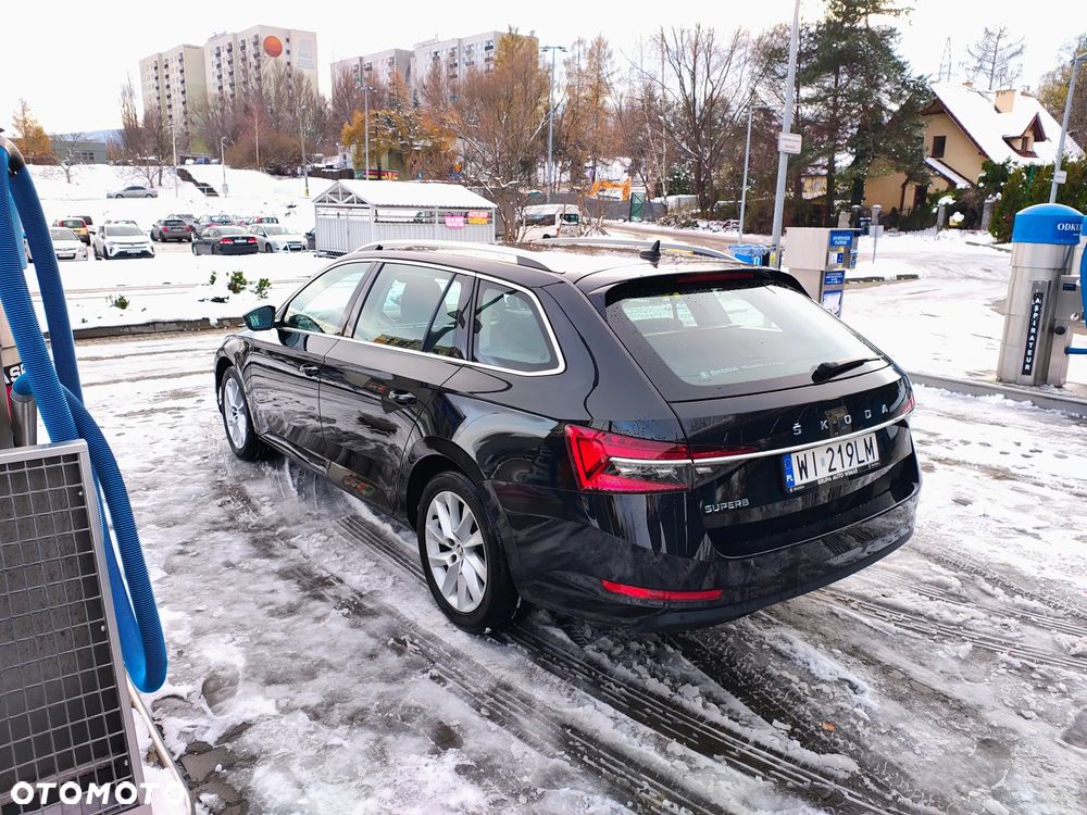 Skoda Superb 2.0 TDI SCR Ambition DSG - 8