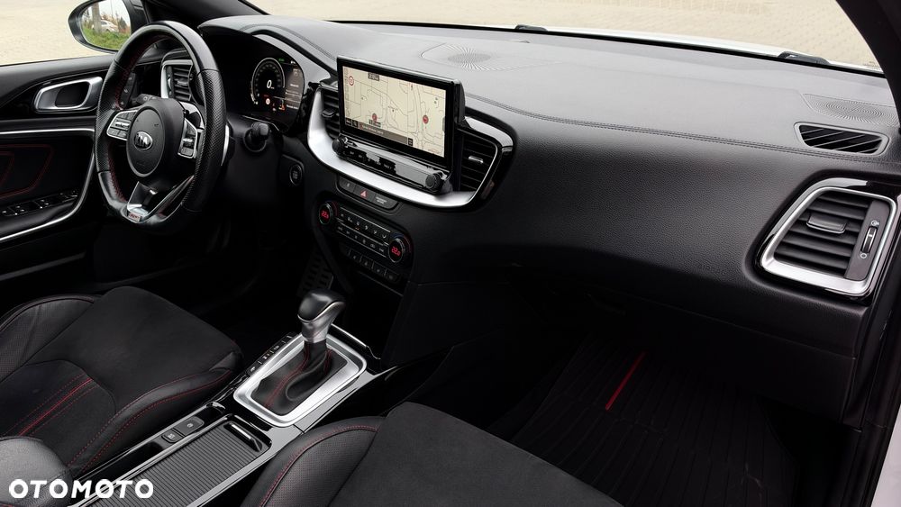 Kia ProCeed 1.6 T-GDI DCT7 OPF GT - 27