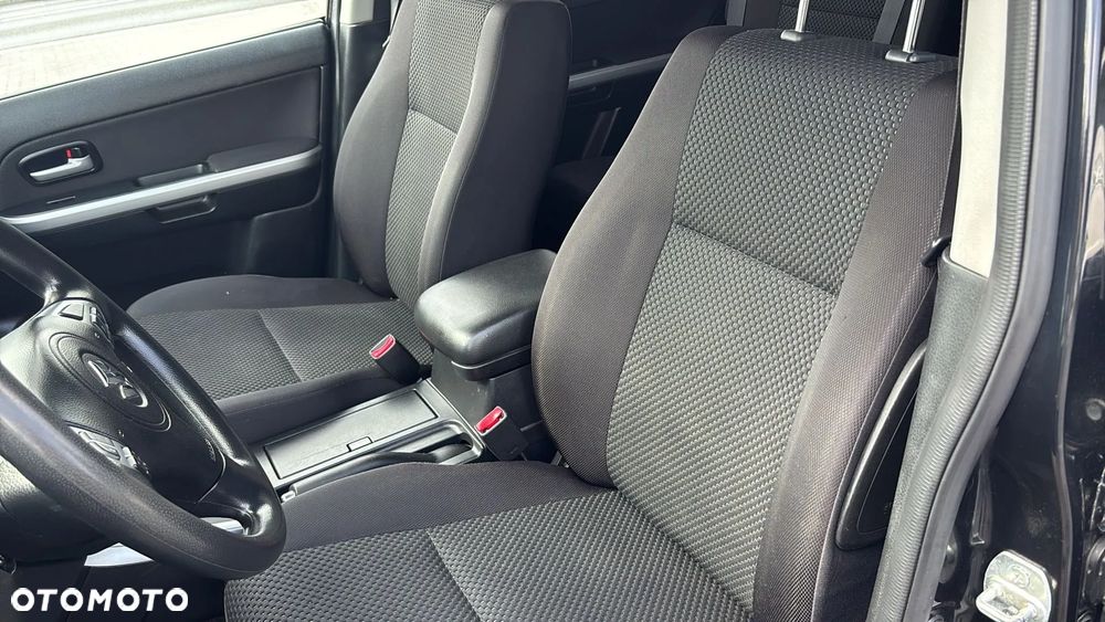 Suzuki Grand Vitara 1.9 DDiS Comfort DPF - 13