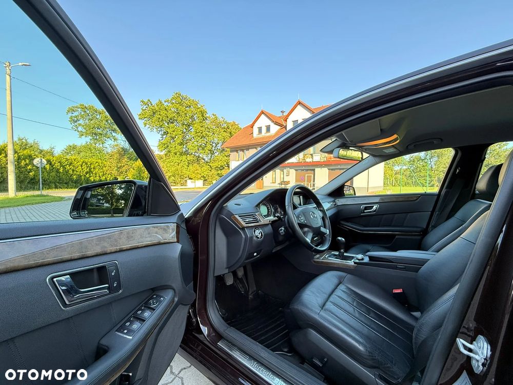 Mercedes-Benz Klasa E 250 CDI BlueEff Elegance - 14