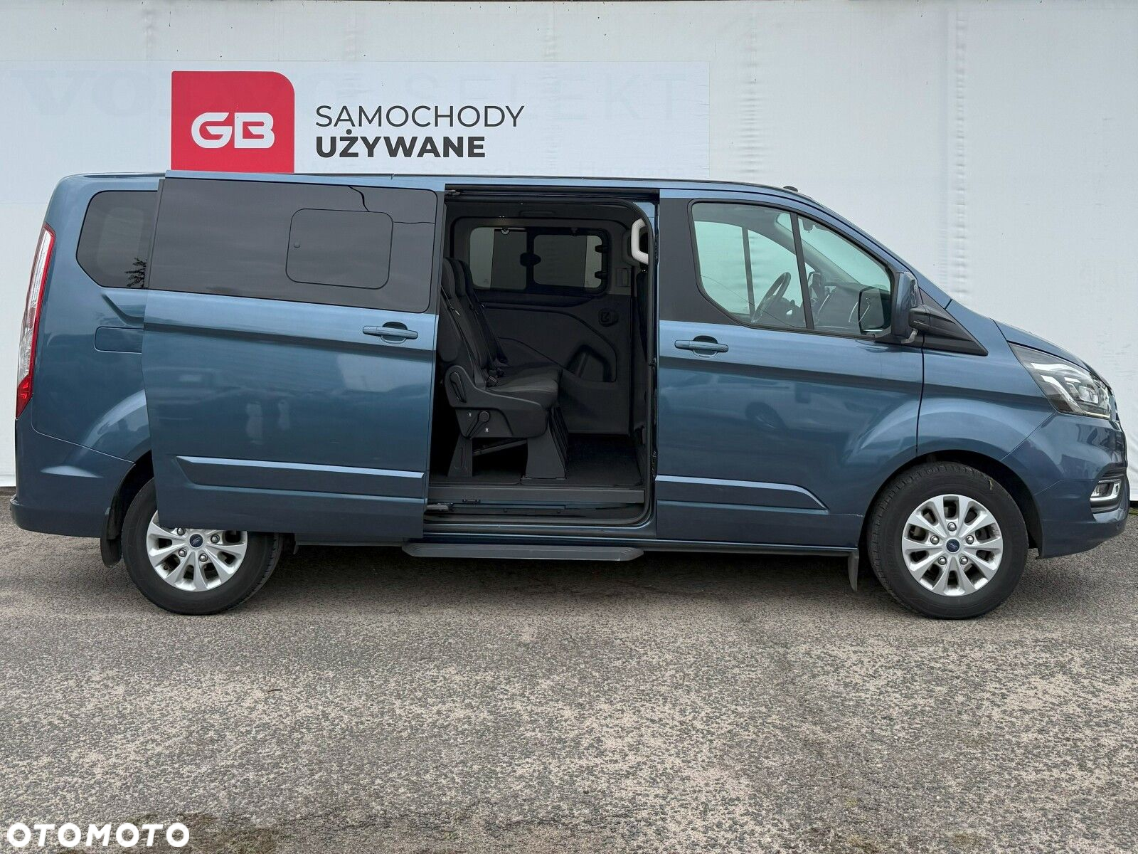 Ford Tourneo Custom - 7