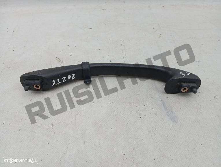 Pega / Puxador Tejadilho Trás Esquerdo  Mercedes C W202 Sedan [ - 2