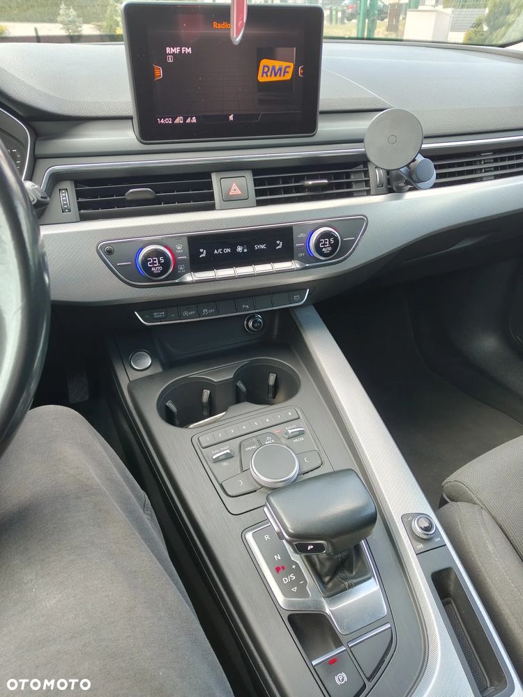 Audi A4 Avant 40 TDI S tronic sport - 27