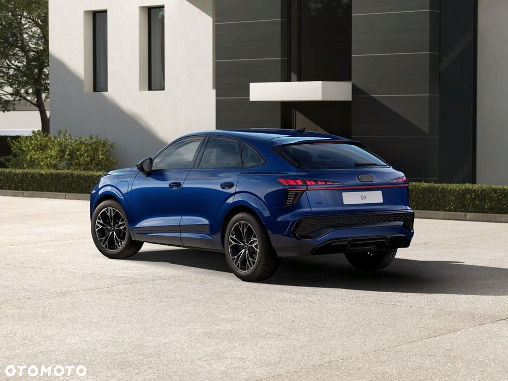 Audi Q3 Sportback - 5