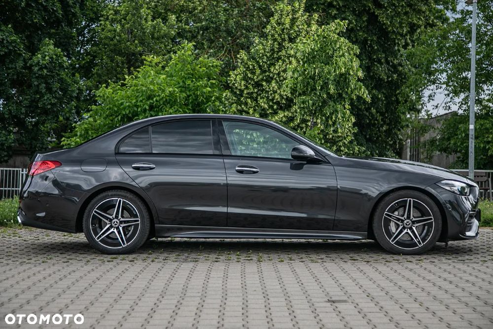 Mercedes-Benz Klasa C 300 d 9G-TRONIC AMG Line - 5