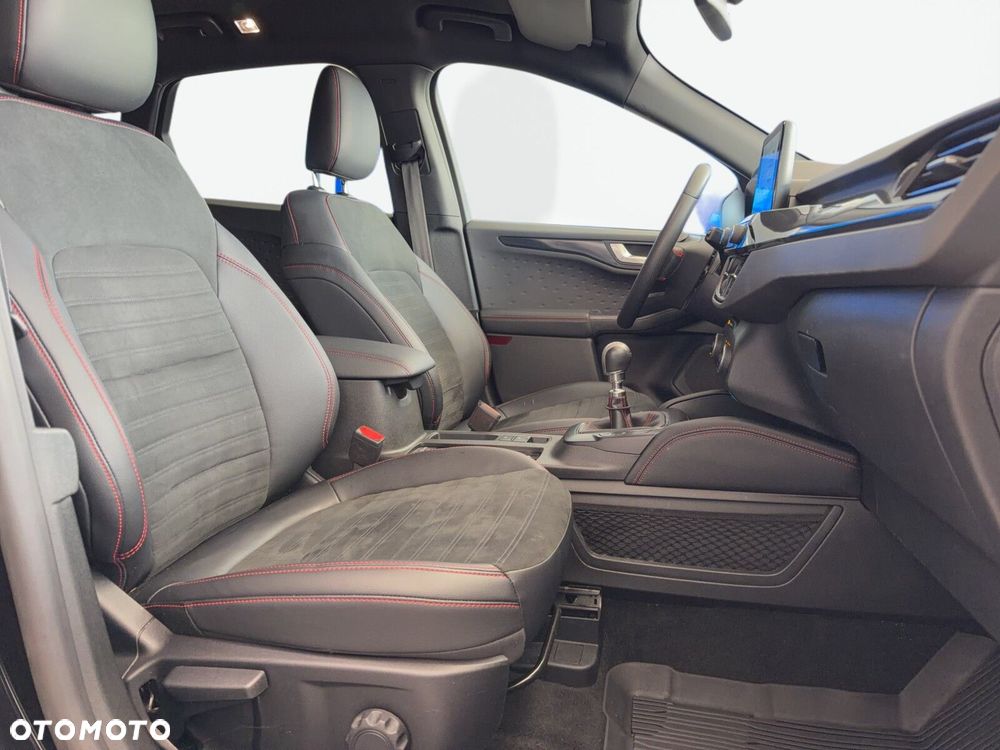 Ford Kuga - 21