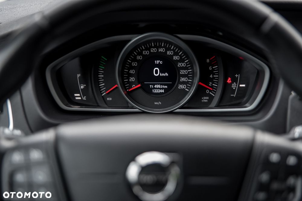 Volvo V40 T2 Kinetic - 34