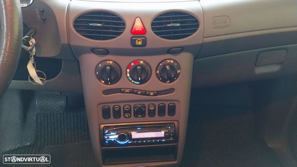 Mercedes-Benz A 140 Classic + - 9