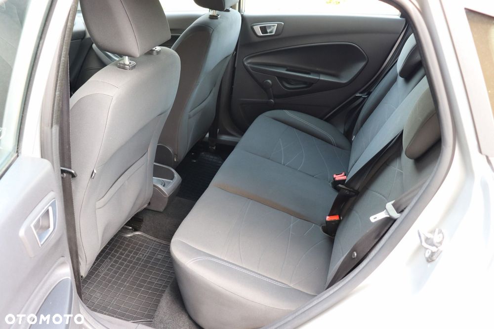 Ford Fiesta - 21