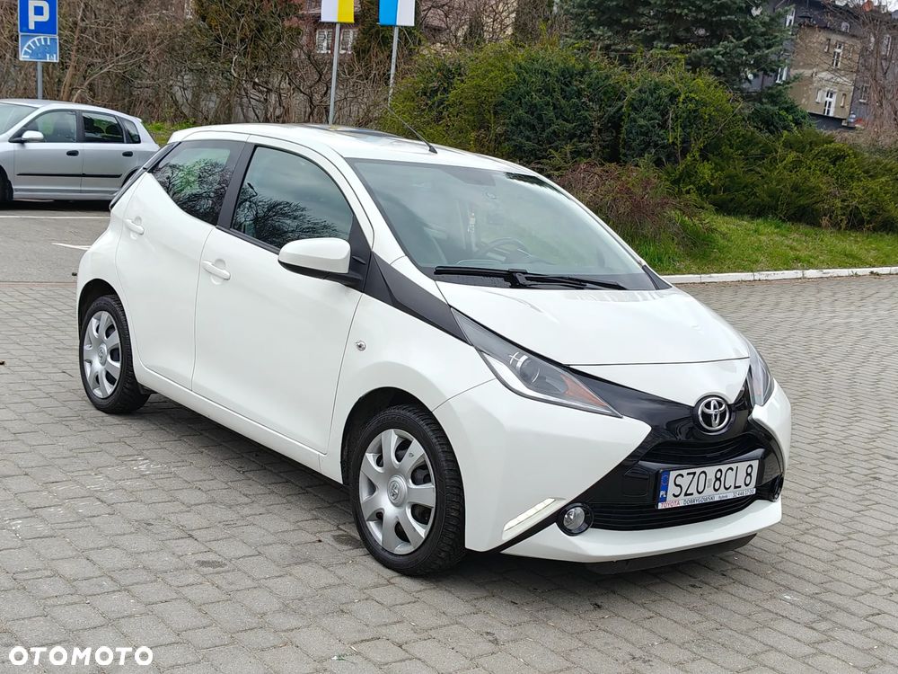 Toyota Aygo x-play touch - 4