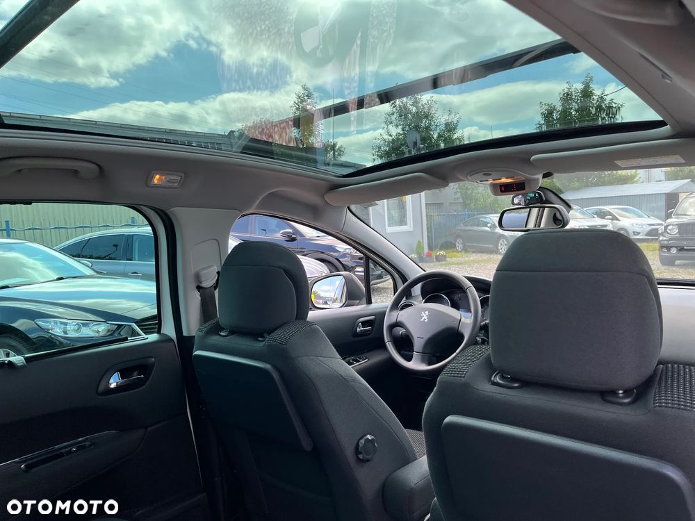 Peugeot 5008 - 31