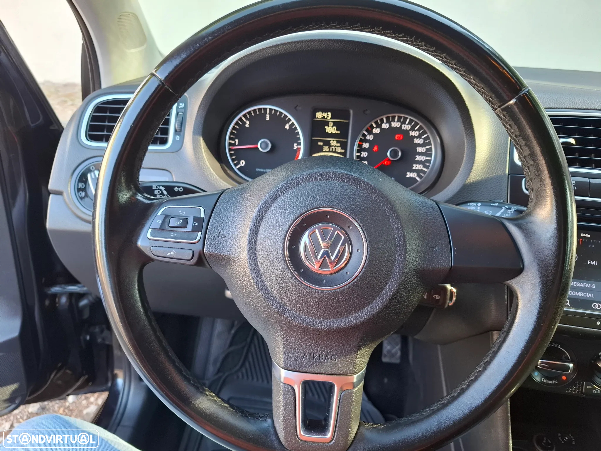 VW Polo 1.6 TDI Confortline - 15