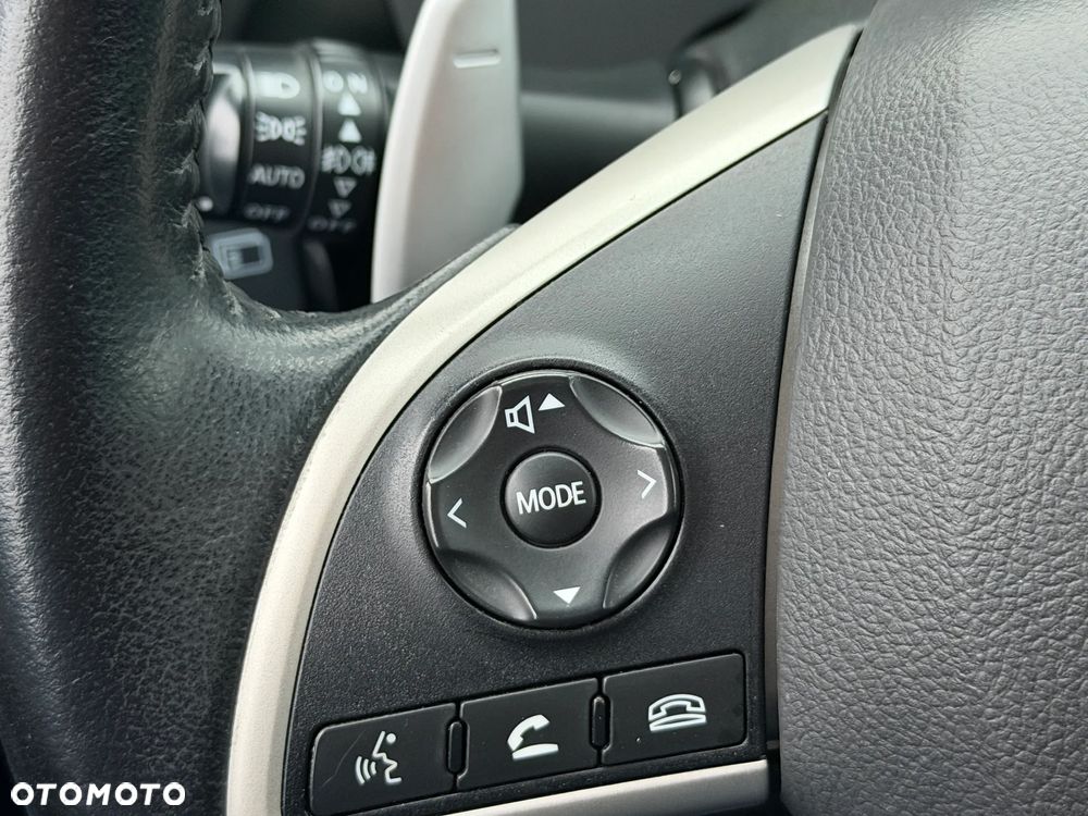 Mitsubishi Outlander - 18