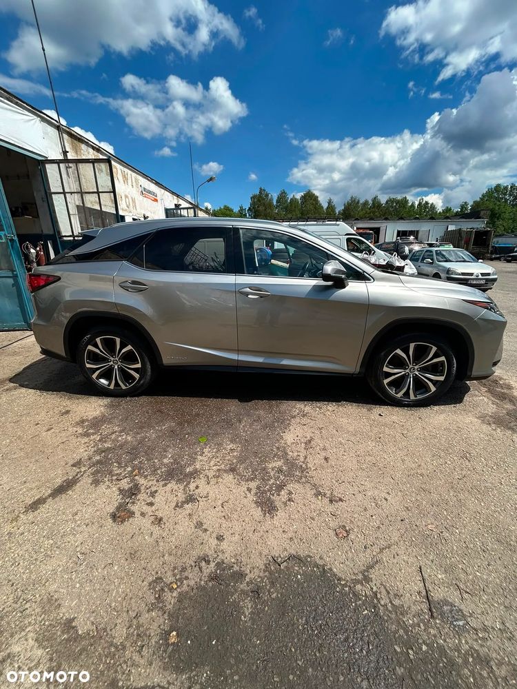 Lexus RX - 11