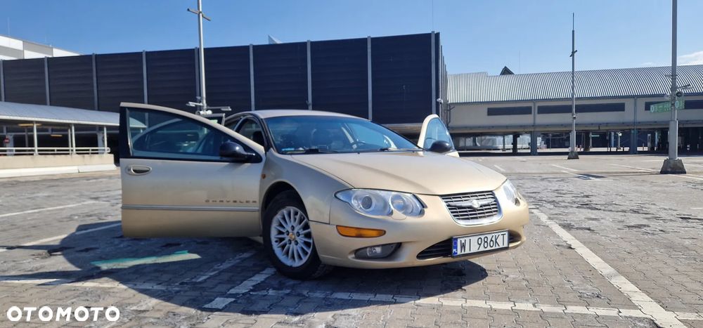 Chrysler 300M - 8