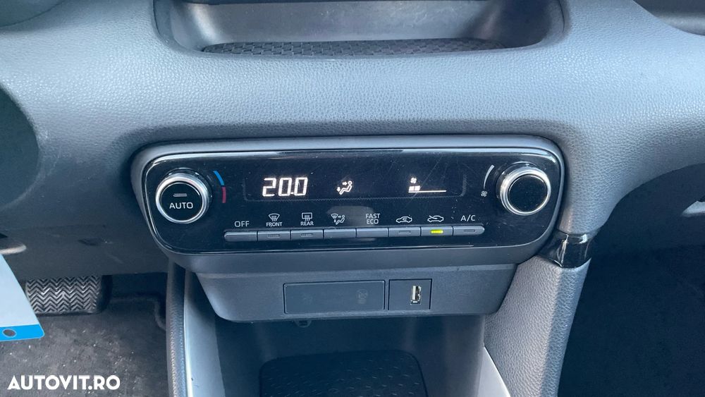 Toyota Yaris 116 1.5 VVT-i Business Edition - 27