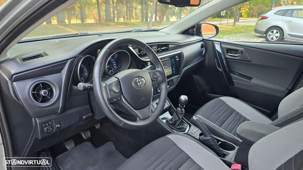 Toyota Auris 1.2T Comfort+Pack Techno +P.Sport — fotografia 34