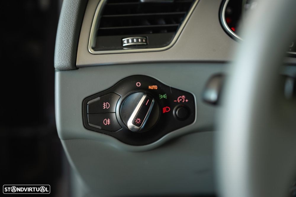 Audi A4 2.0 TDI multitronic Business Line Sport - 15