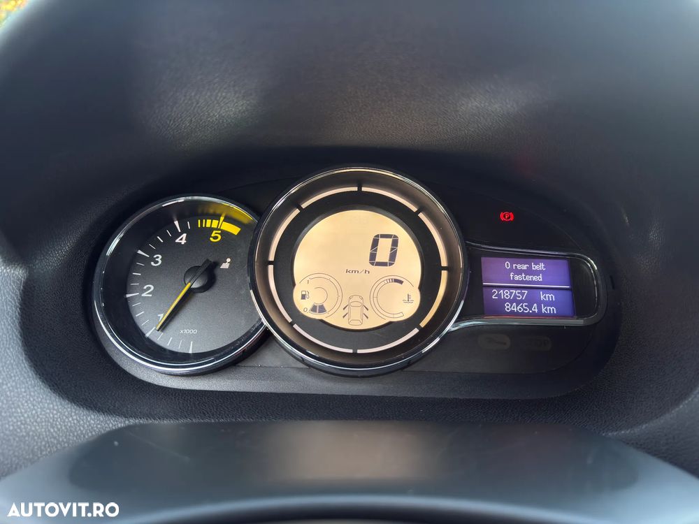 Renault Megane ENERGY dCi 110 Start & Stop Bose Edition - 8