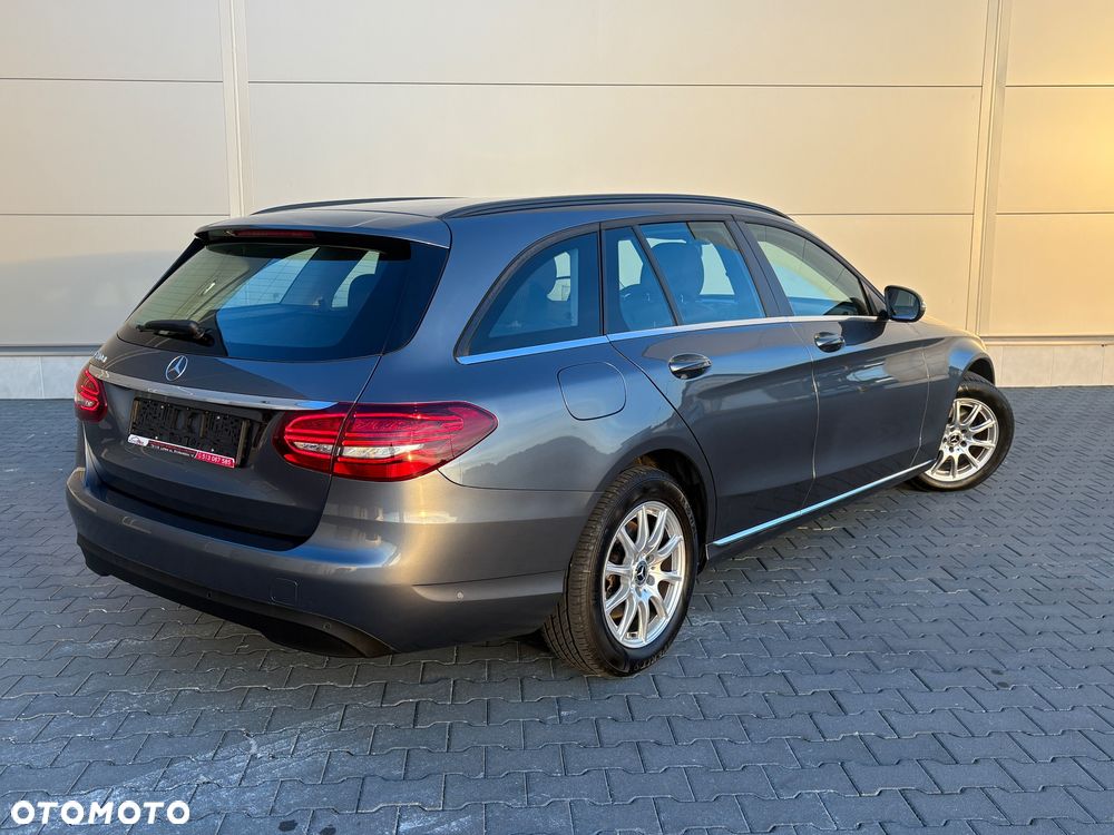 Mercedes-Benz Klasa C 180 d T 9G-TRONIC - 9