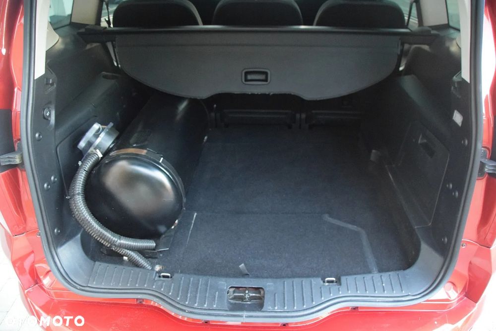 Ford S-Max 2.0 Titanium - 15