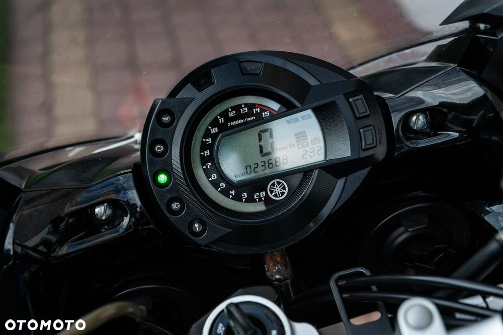 Yamaha FZ - 10