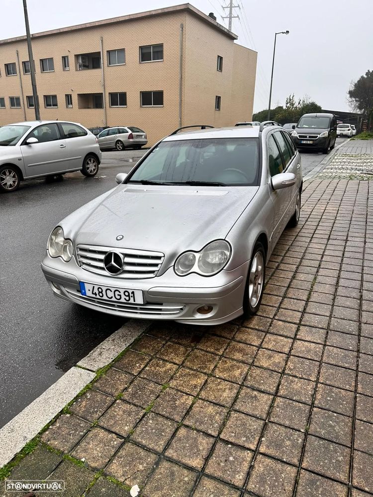 Mercedes-Benz C 200 - 1