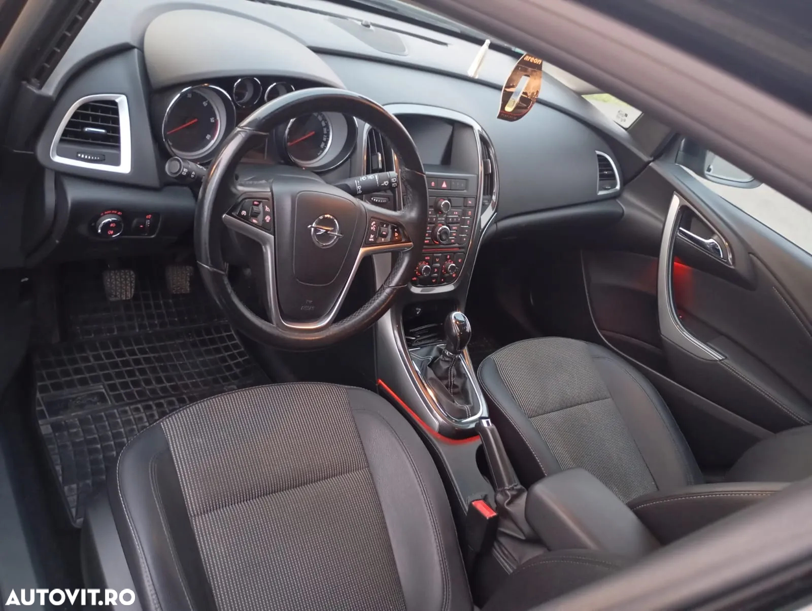 Opel Astra Sports Tourer 2.0 CDTI ECOTEC - 21