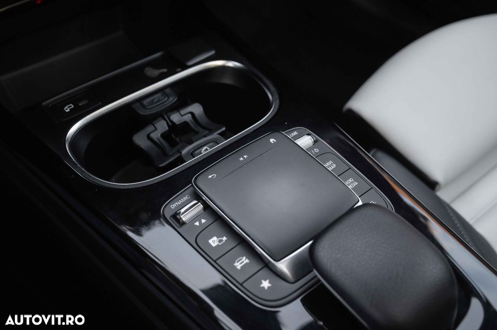 Mercedes-Benz CLA 220 4Matic 7G-DCT AMG Line - 31