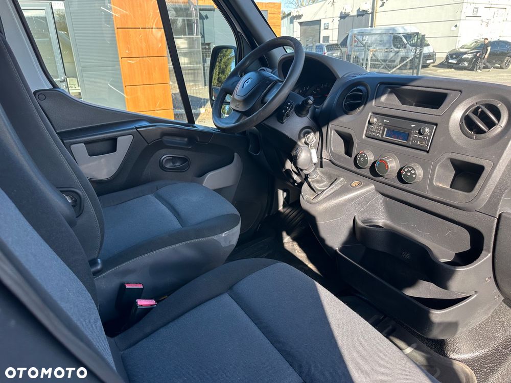 Renault Master 2.3 dci 125ps 2014r L2H2 stan extra - 23