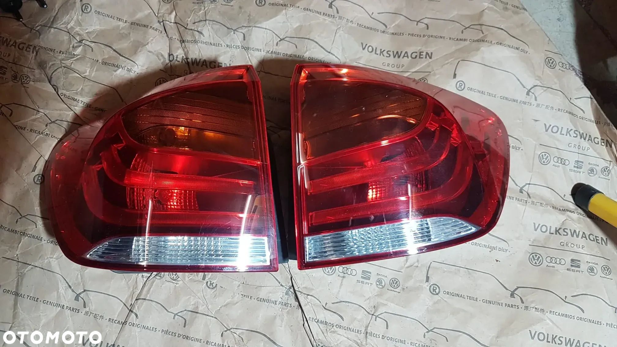 BMW E84 LAMPY TYŁ LIFT LED W BŁOTNIK 09-15 r L+ P 2992477 2992478 - 1