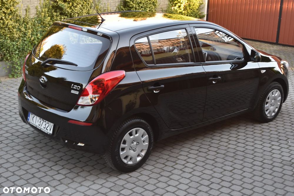 Hyundai i20 - 17