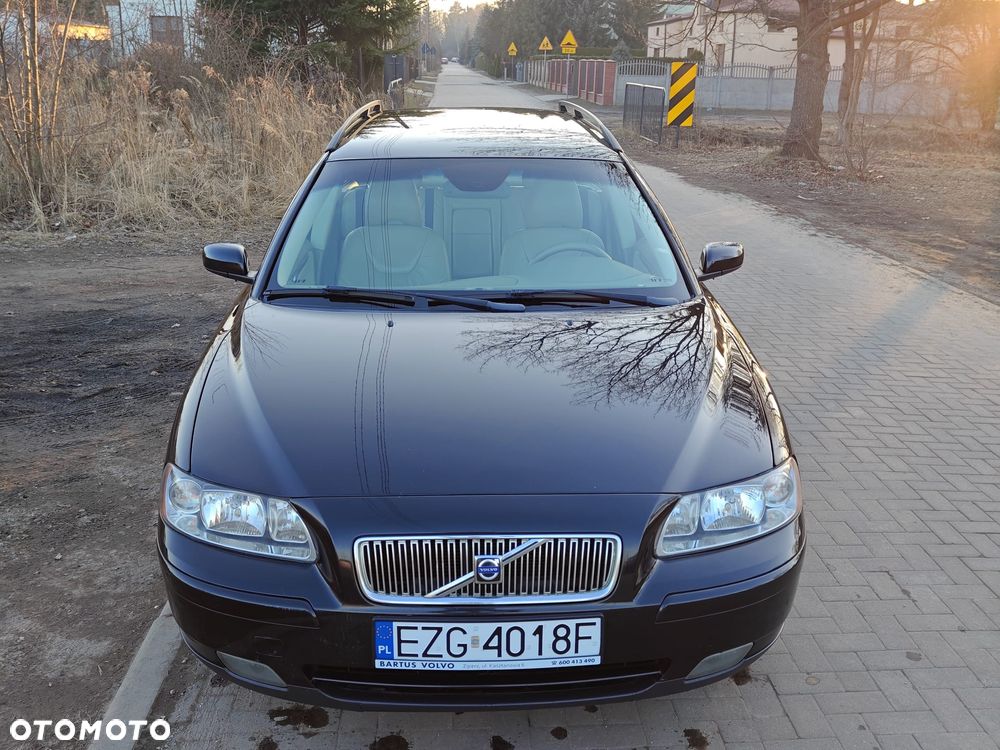 Volvo V70 D Summum - 4