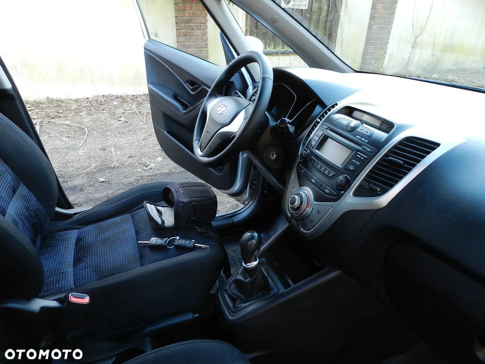 Hyundai ix20 - 11