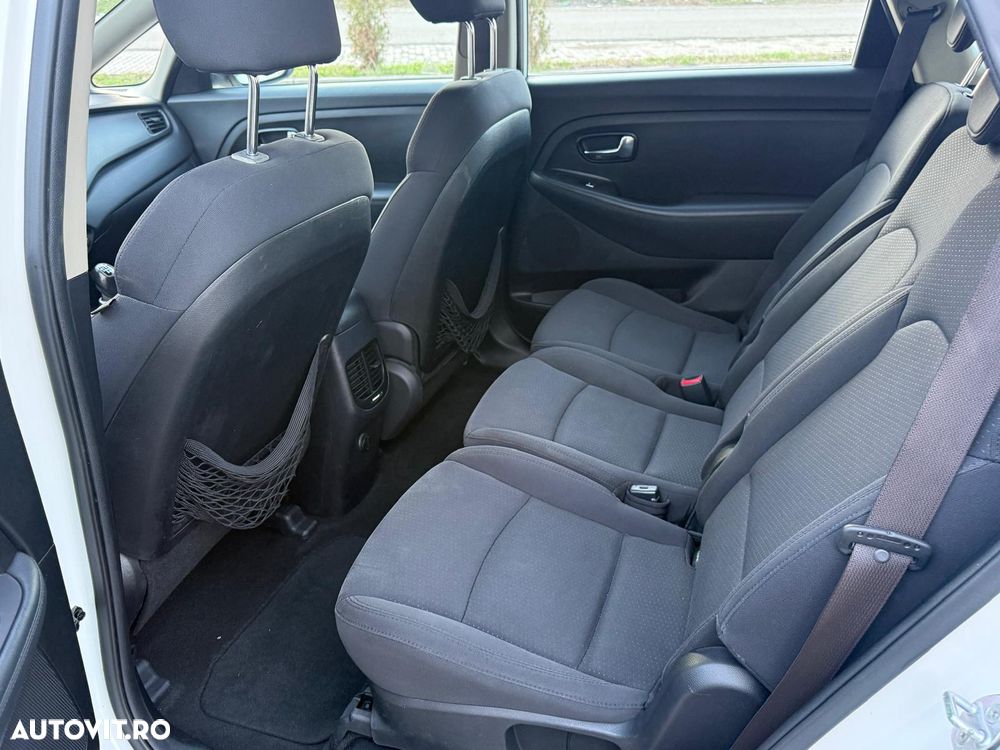 Kia Carens 1.7 CRDi Vision - 8
