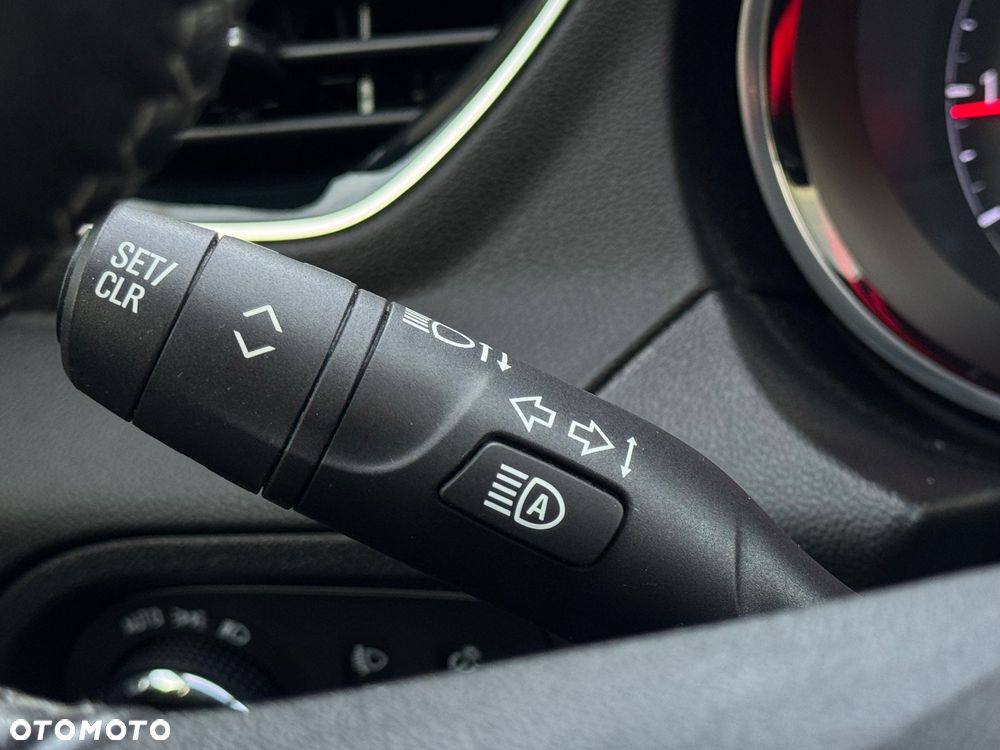 Opel Grandland X 1.6 T Elite S&S - 13