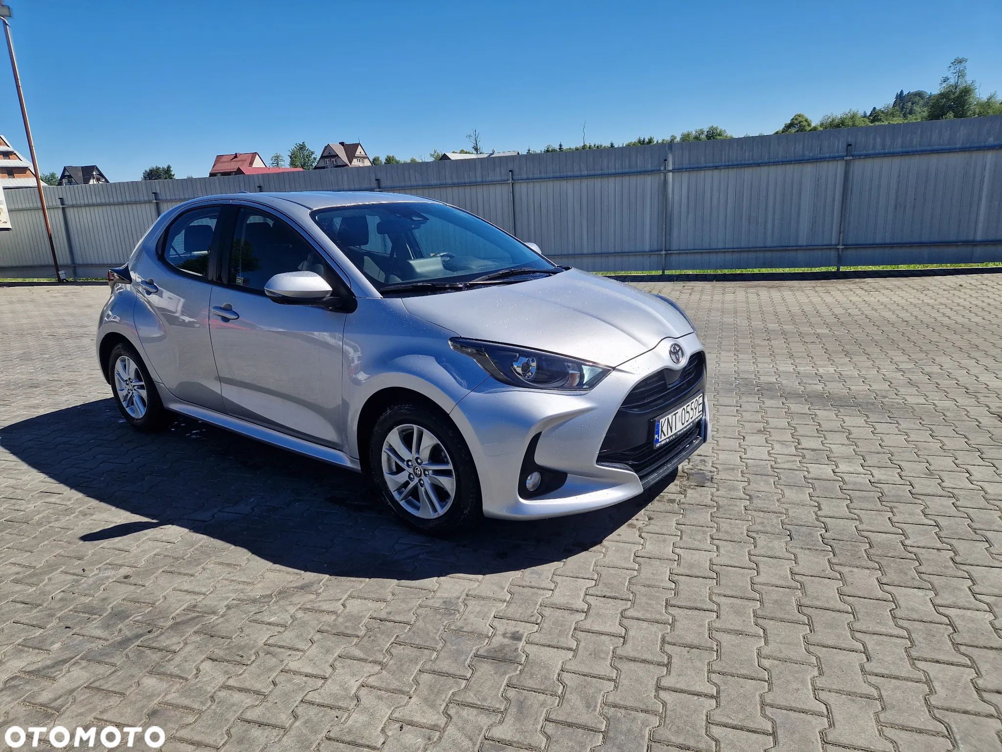 Toyota Yaris 1.5 Comfort - 1