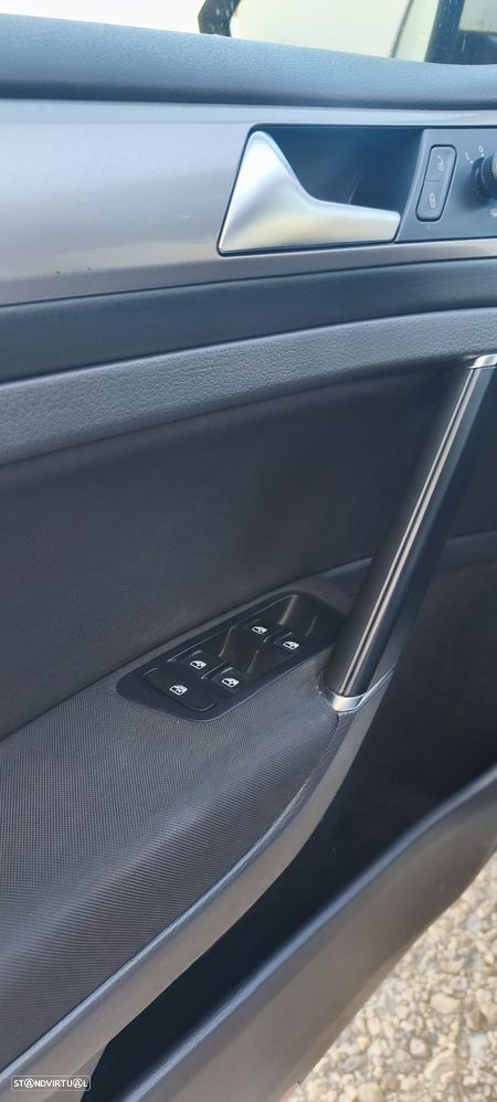 VW Golf - 11