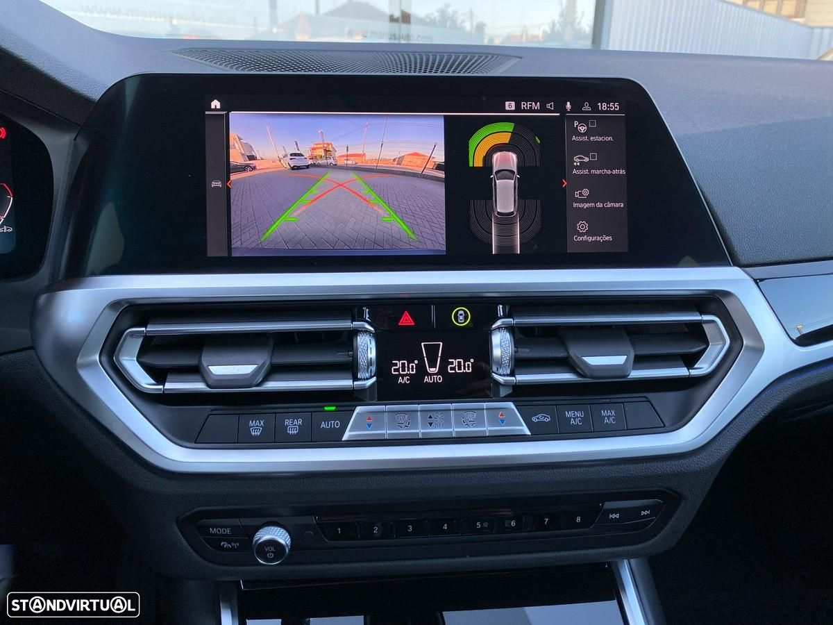 BMW 320 i Touring Line Sport - 21