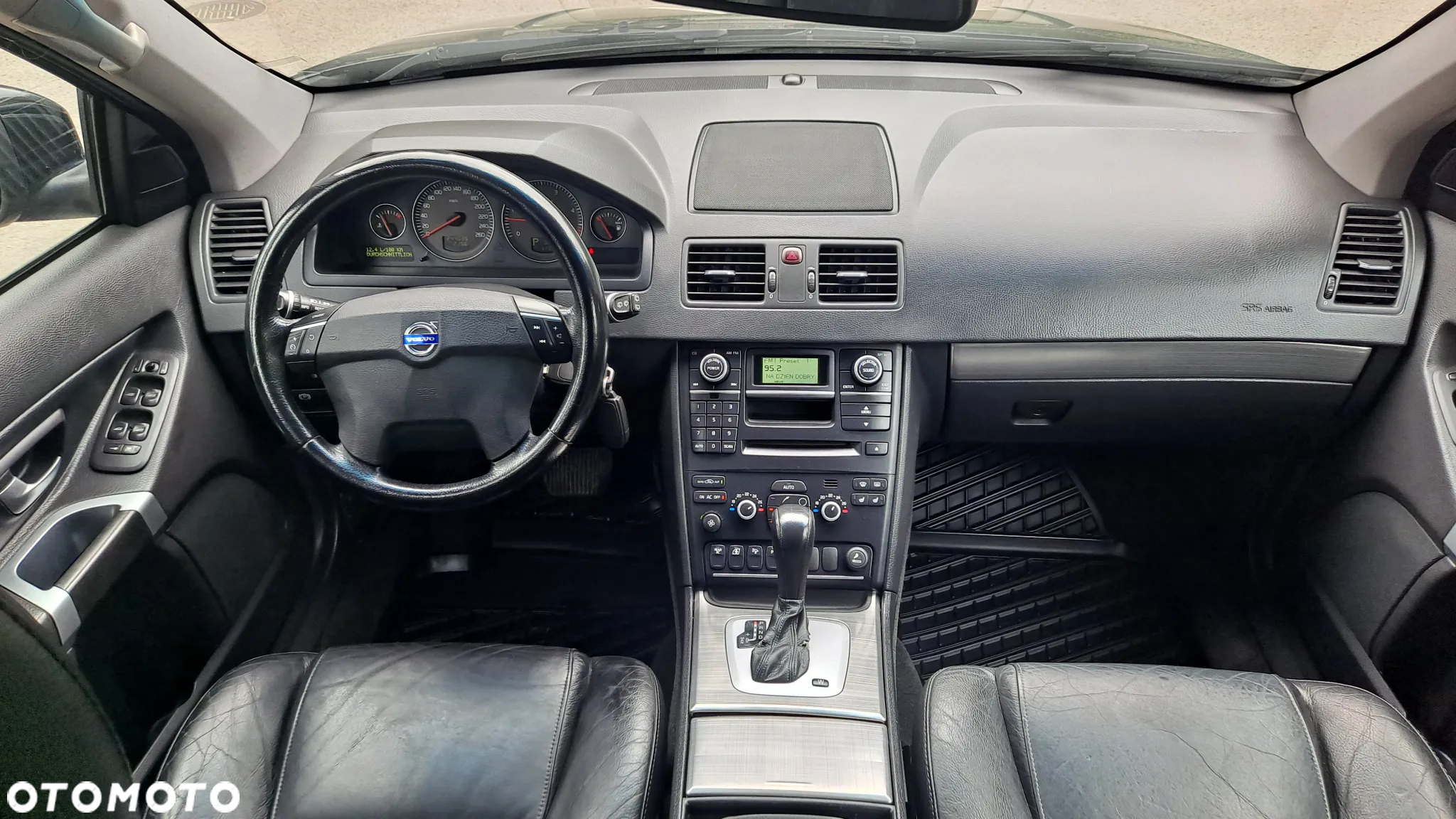 Volvo XC 90 - 29