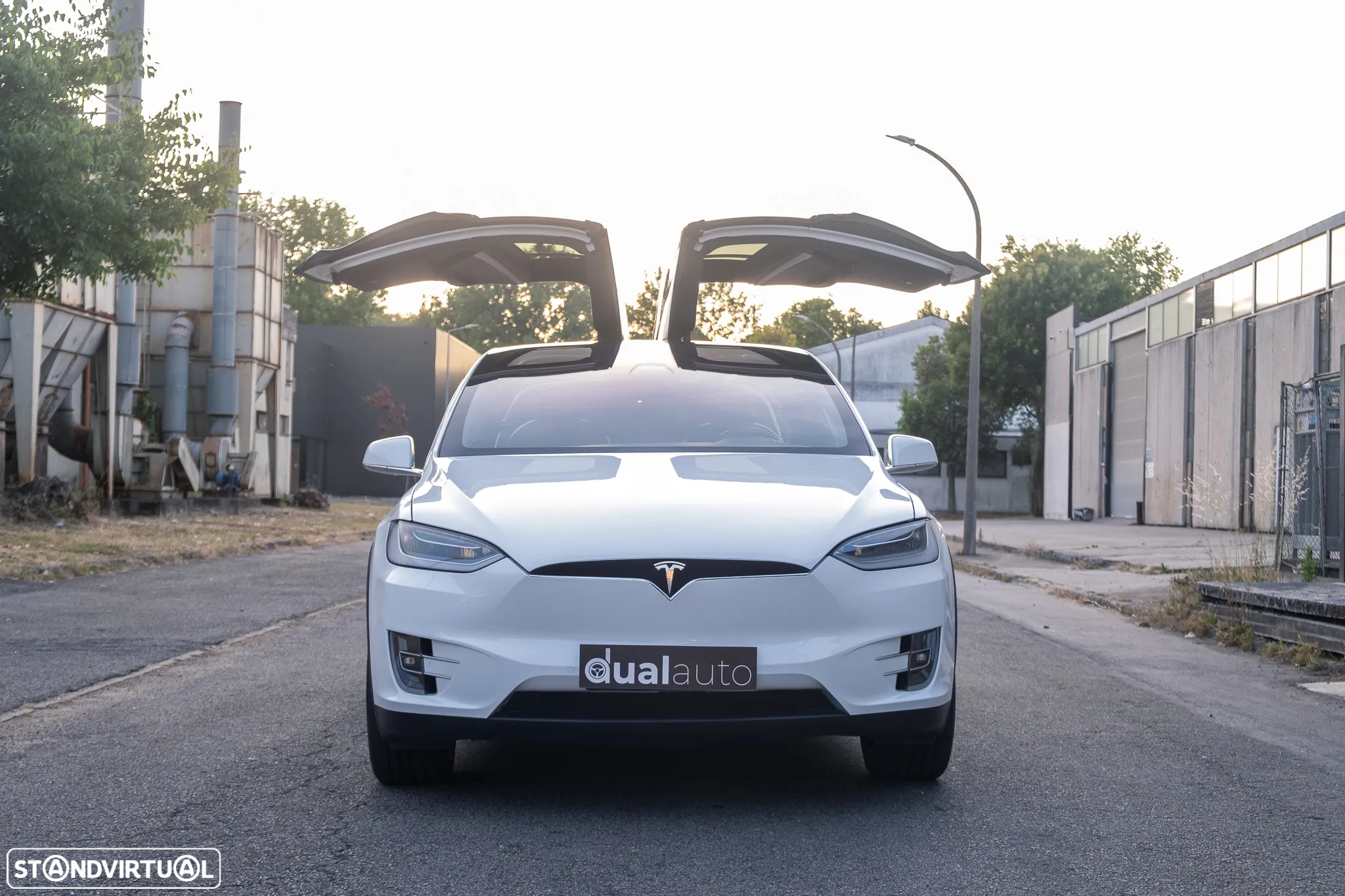 Tesla Model X 100 kWh Long Range AWD - 15