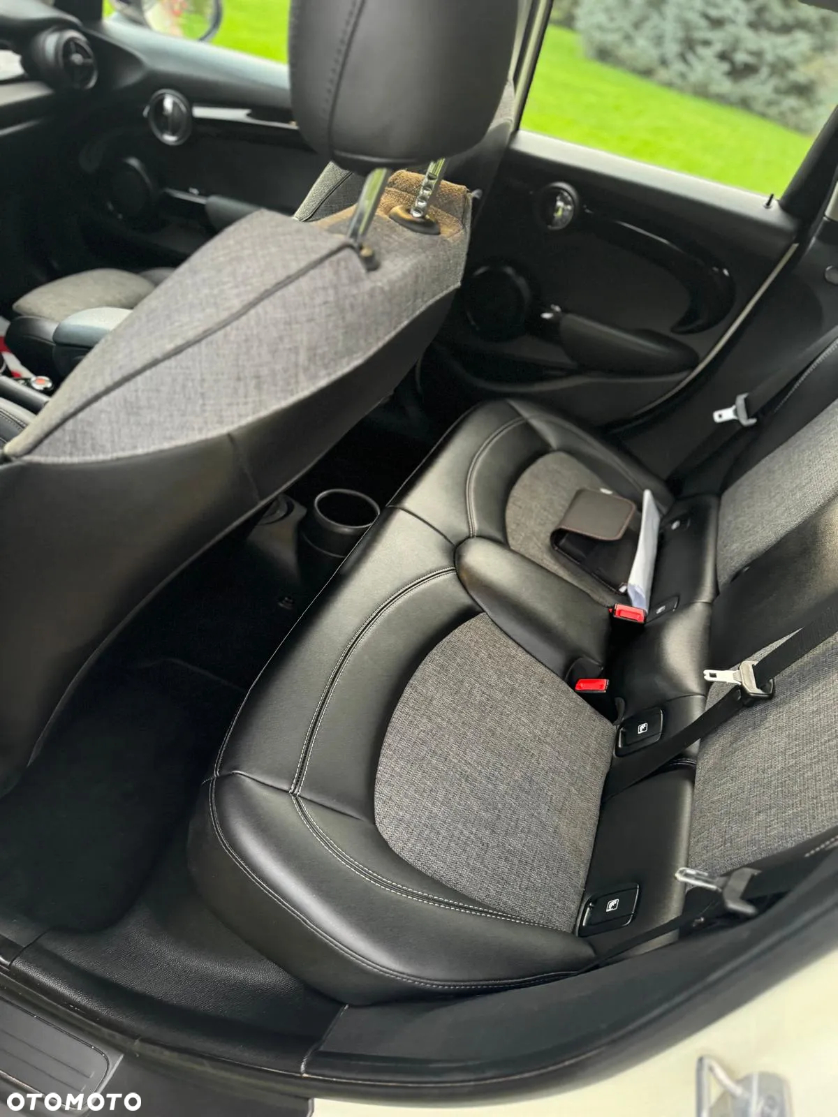 MINI Cooper Multitone Edition - 10