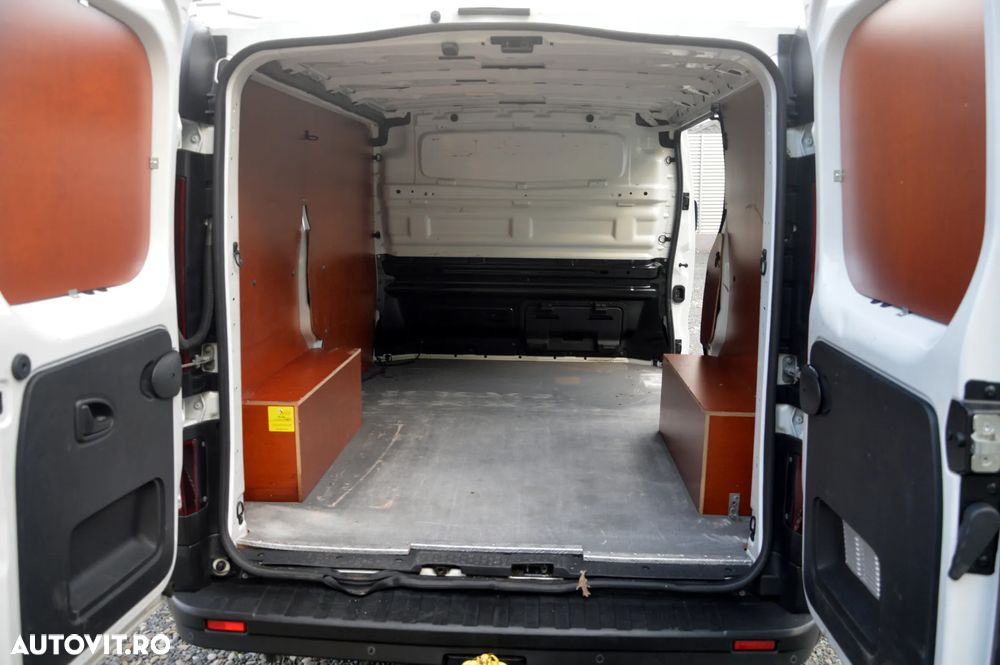 Renault Trafic - 26