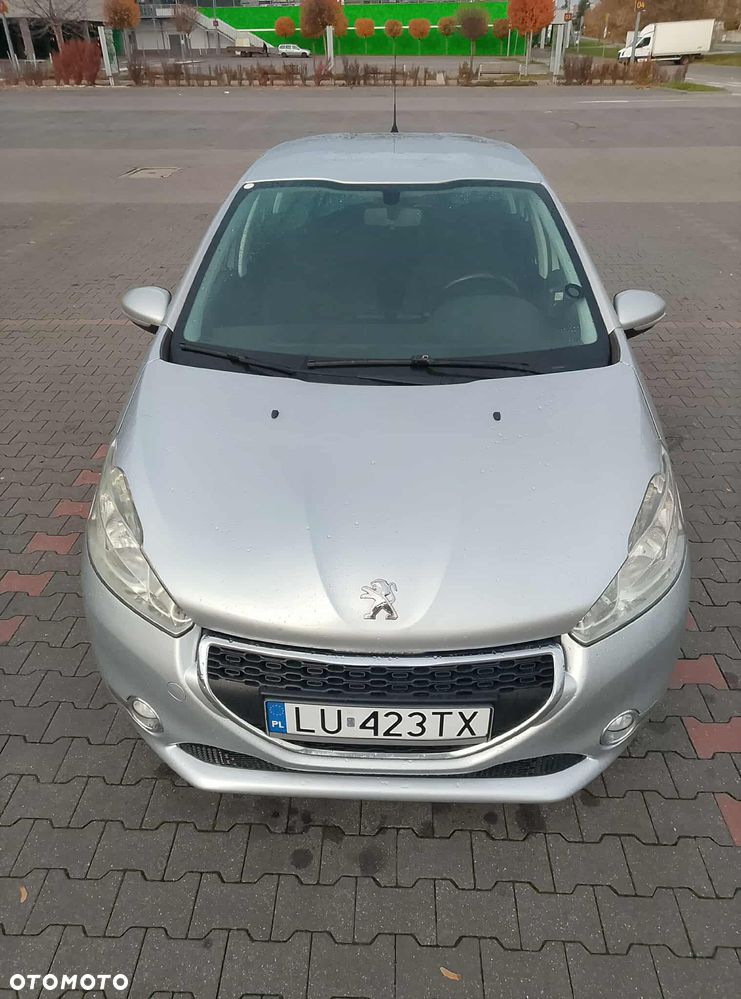 Peugeot 208 - 7