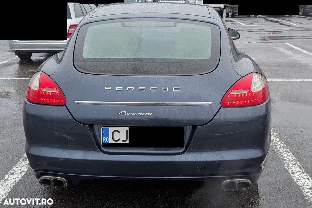 Porsche Panamera - 8