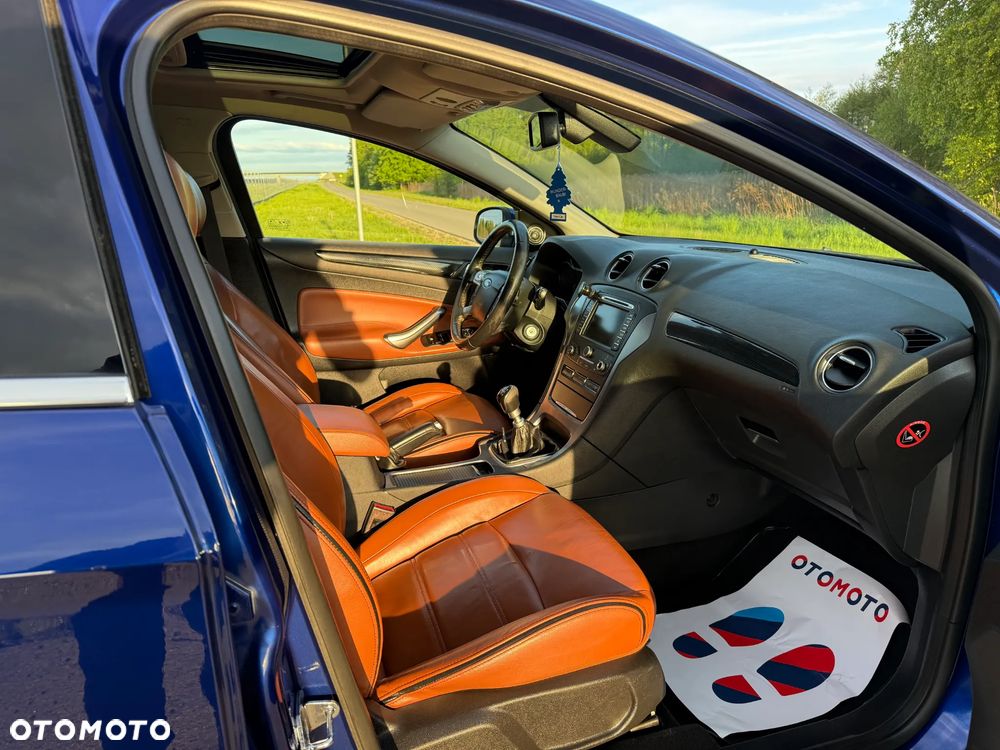 Ford Mondeo - 11
