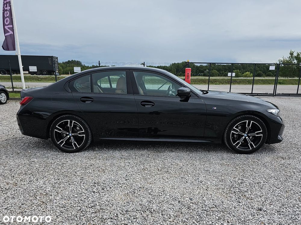 BMW Seria 3 318i M Sport - 4