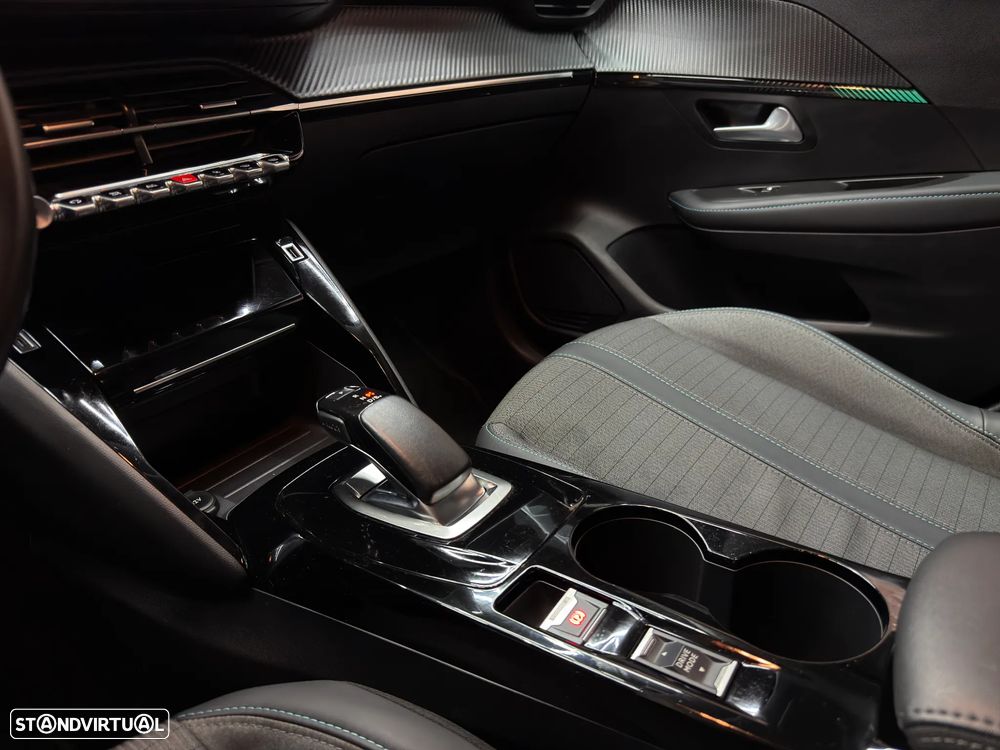 Peugeot e-208 Allure+ - 14